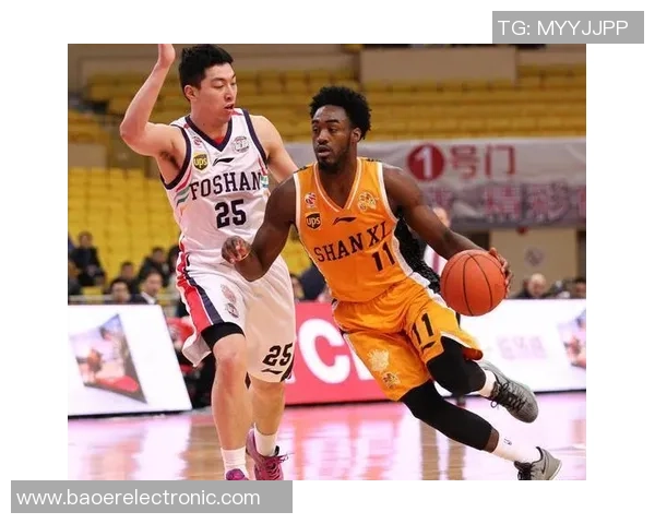 西安篮球队在世锦赛积分榜上以63分稳居第一名展现强劲实力 西安篮球队在世锦赛积分榜上以63分稳居第一名展现强劲实力